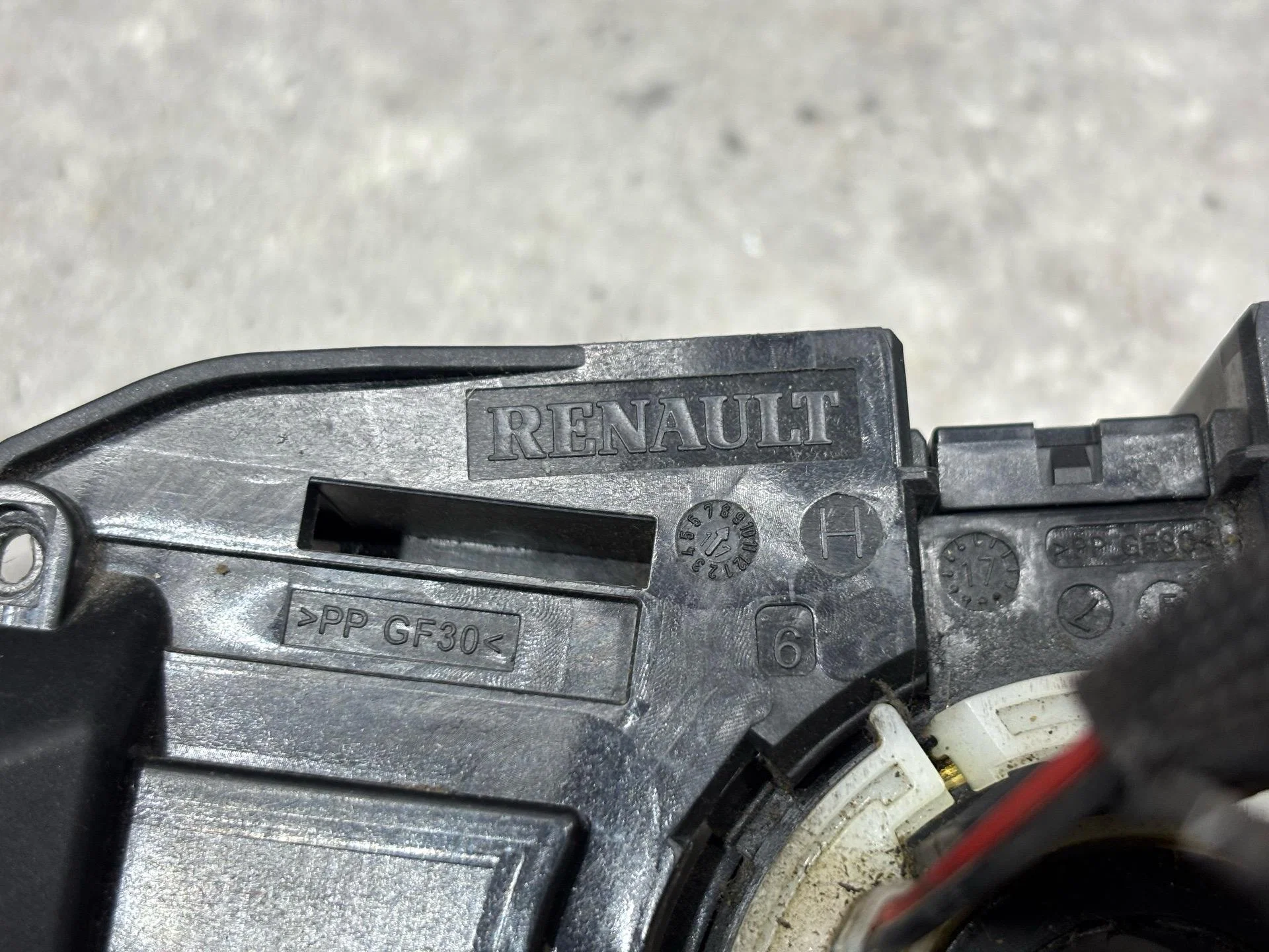 Шлейф рулевой Renault Logan 2 L8 2017 255671336R - миниатюра 2