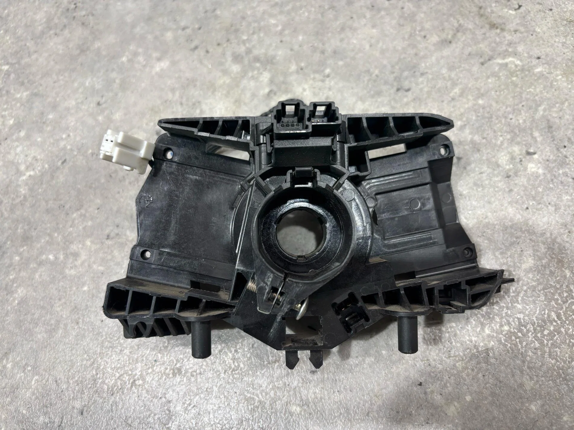 Шлейф рулевой Renault Logan 2 L8 2017 255671336R - миниатюра 6