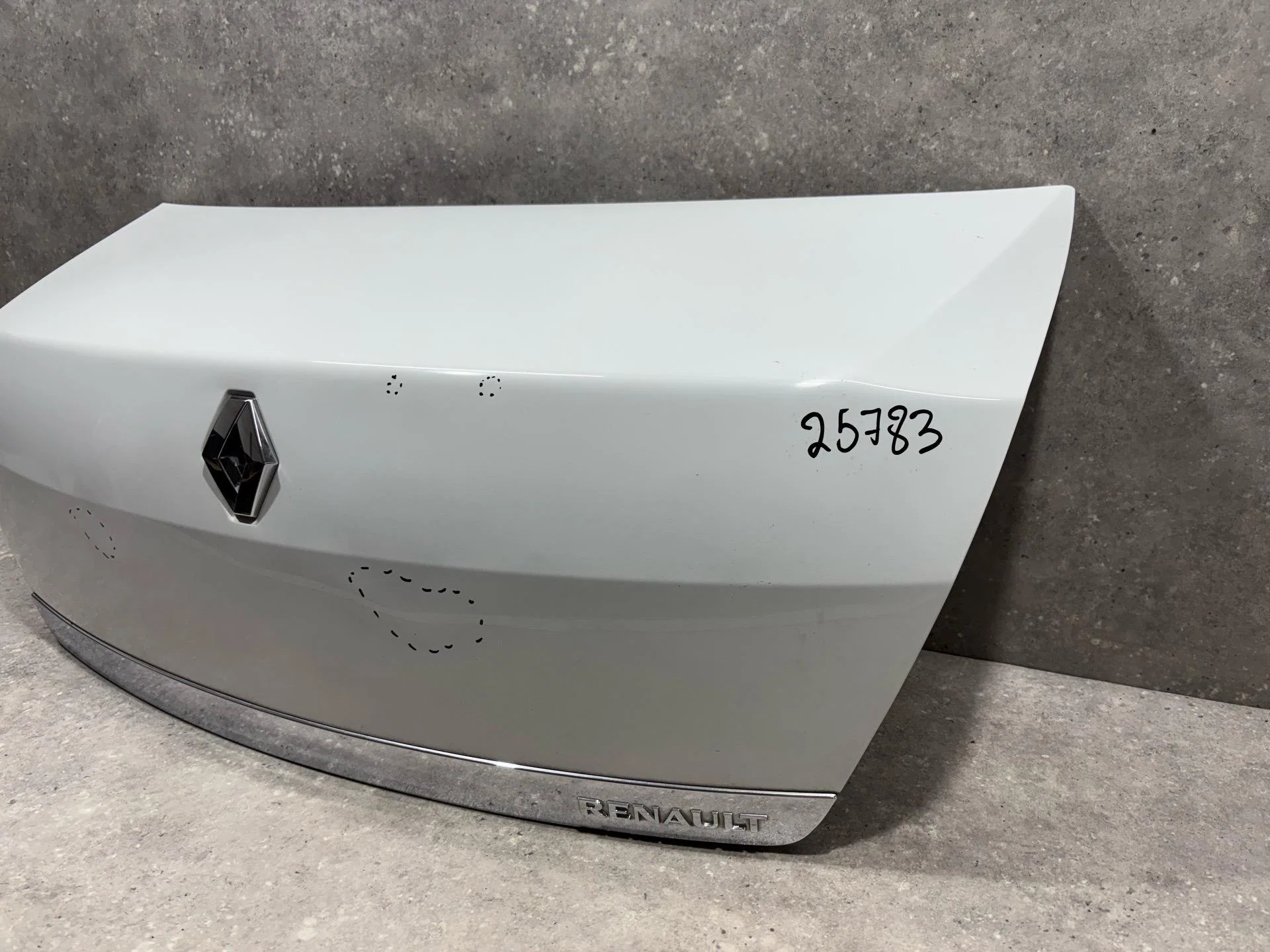 Крышка багажника Renault Symbol 2 LU01 2010 - миниатюра 3