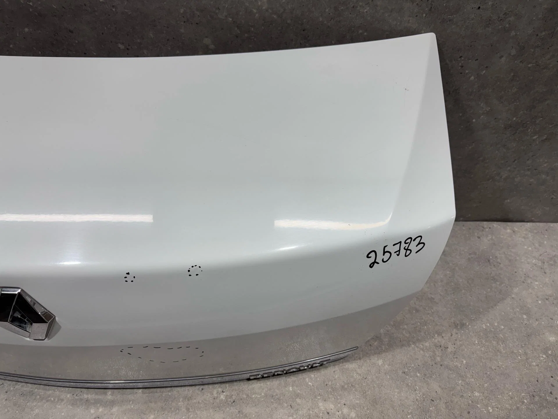 Крышка багажника Renault Symbol 2 LU01 2010 - миниатюра 5