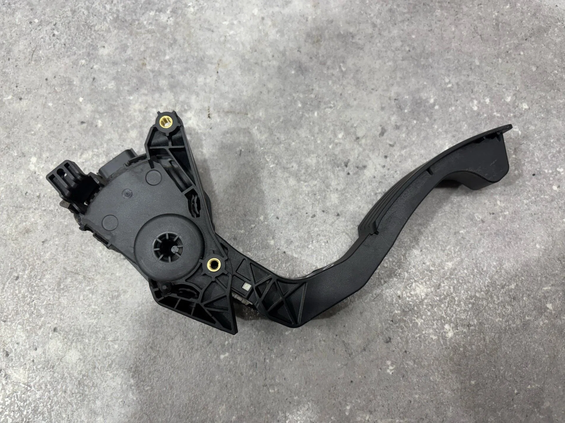 Педаль газа Renault Sandero 2 5S 2017 180022703R - миниатюра 5