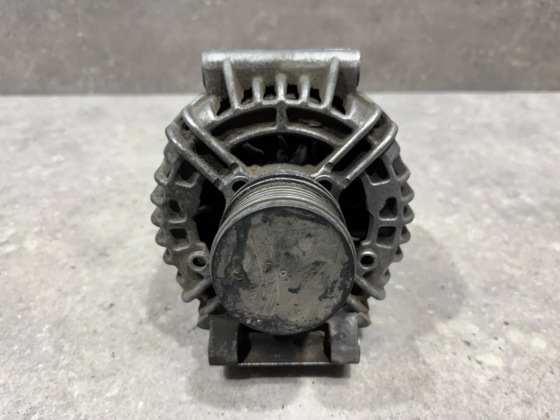 Генератор Renault Symbol 2 LU01 2010 8200660040 - миниатюра 3