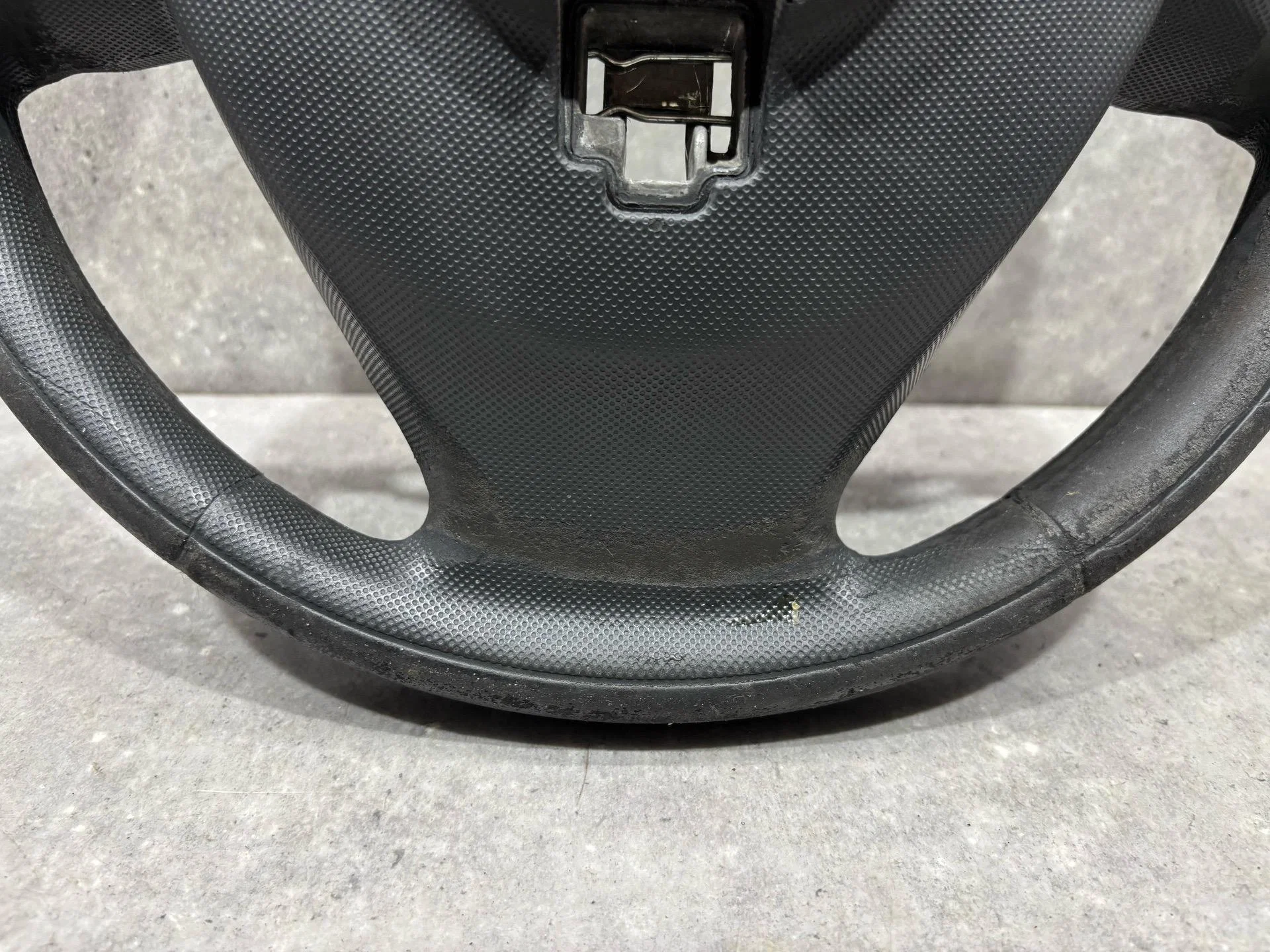 Руль Renault Logan 2 L8 2017 484009256R - миниатюра 10