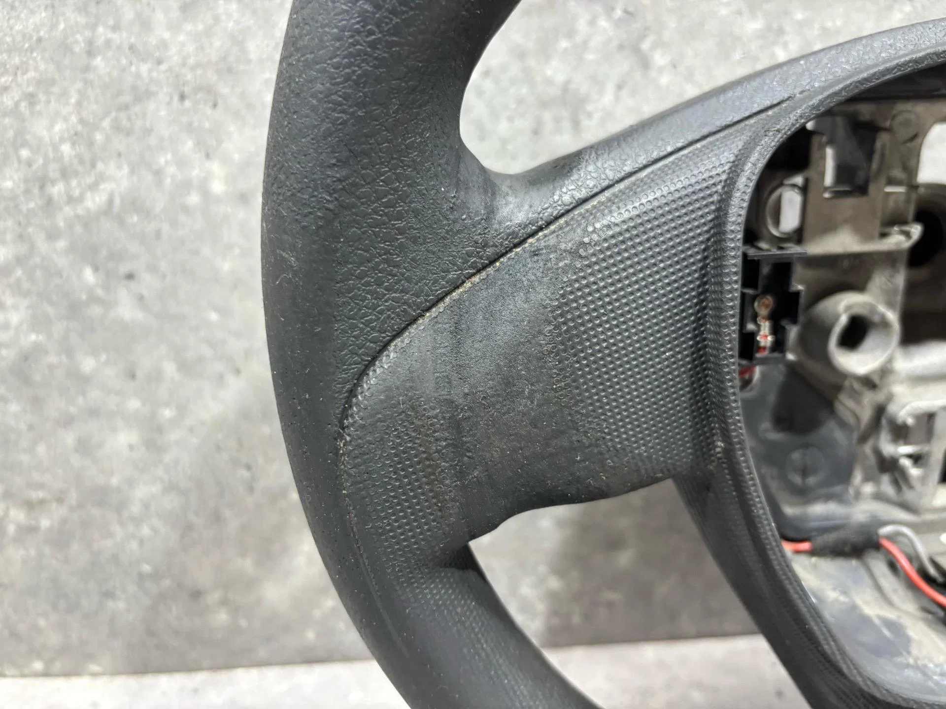 Руль Renault Logan 2 L8 2017 484009256R - миниатюра 2