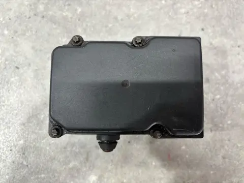 Блок ABS Renault Symbol 2 LU01 2010 7701070807