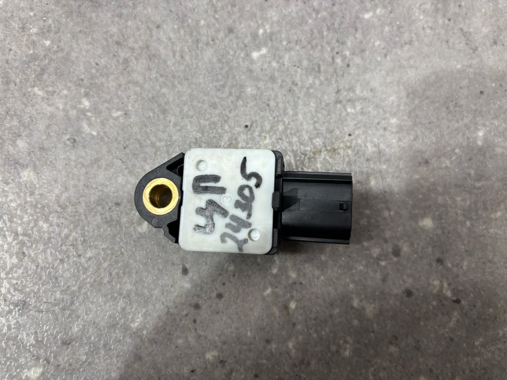 Датчик airbag Toyota Avensis 3 T270 ADT270 2010 - миниатюра 3