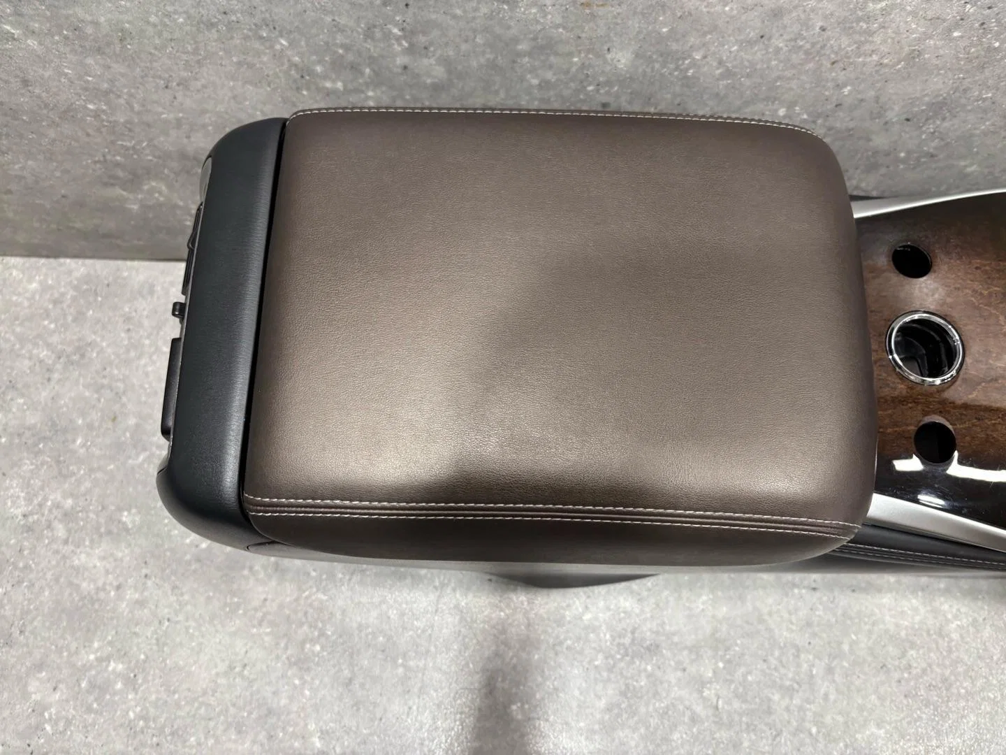 Консоль салона Infiniti QX60 1 рест. L50 2019 - миниатюра 2