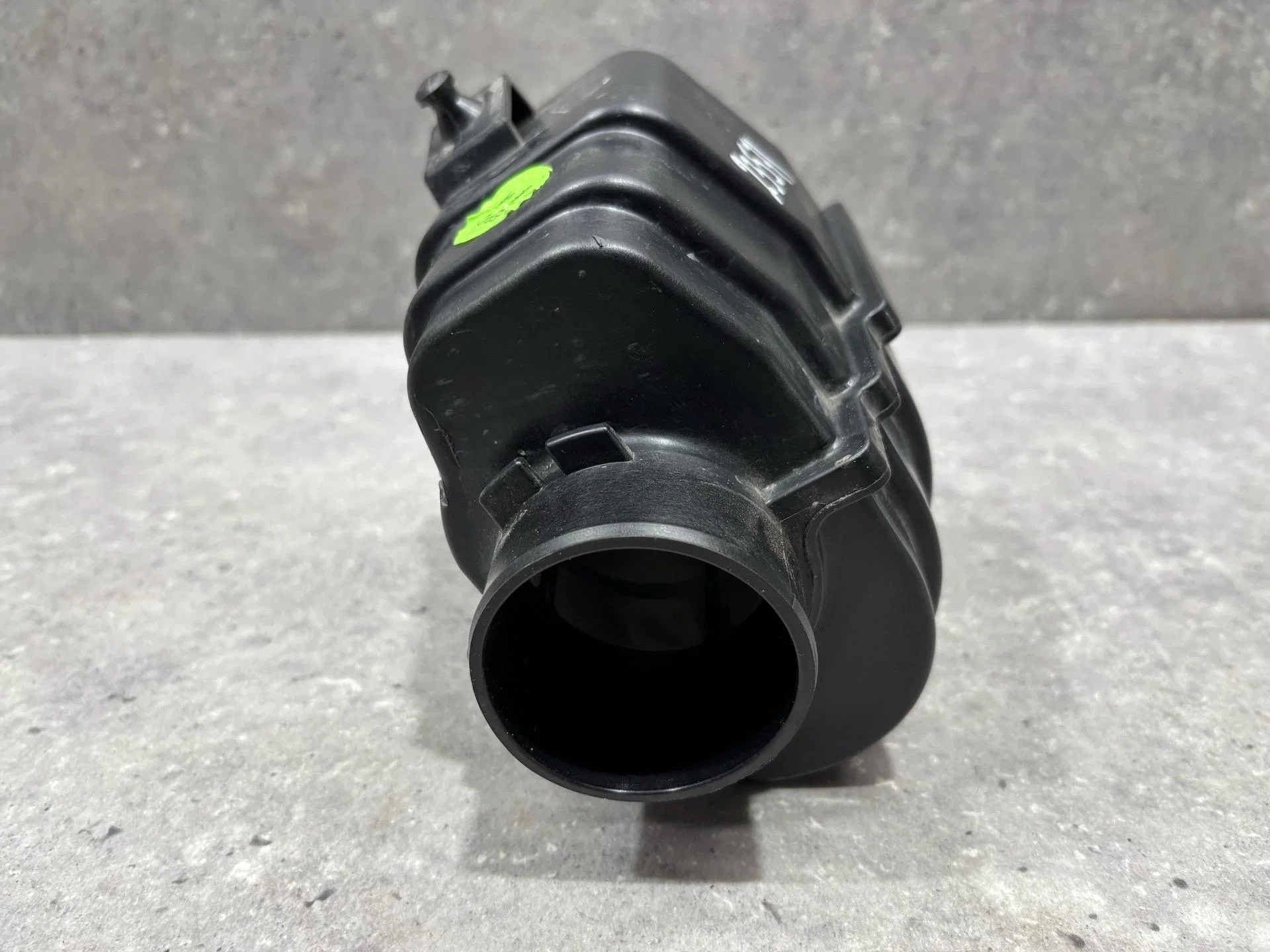 Резонатор воздушного фильтра Jetour X90 Plus 1 - миниатюра 5