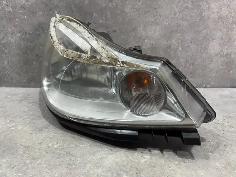 Фара правая Renault Symbol 2 LU01 2010 260105157R