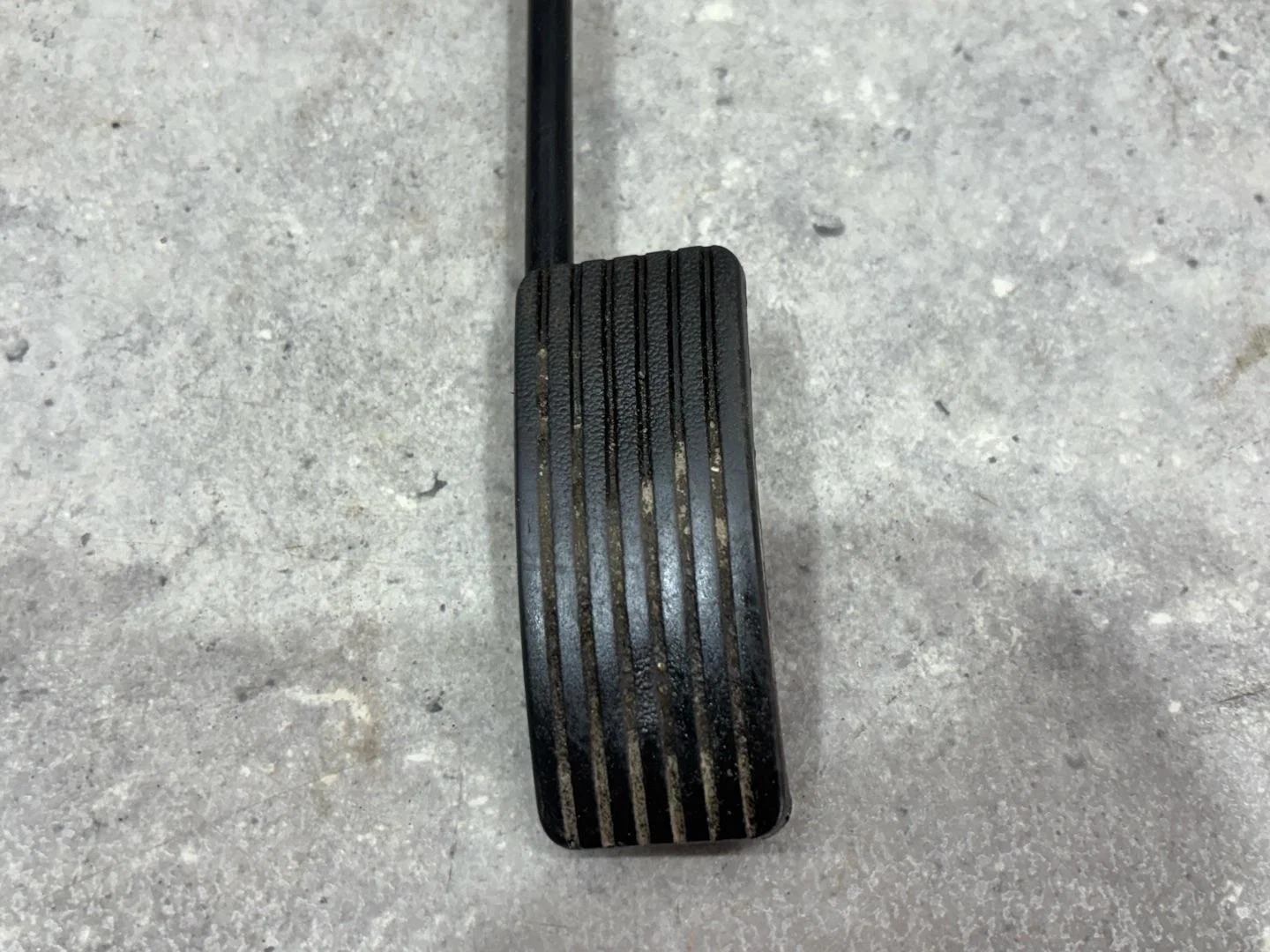 Педаль газа Mitsubishi Lancer 9 CS3A 2006 MR493833 - миниатюра 2