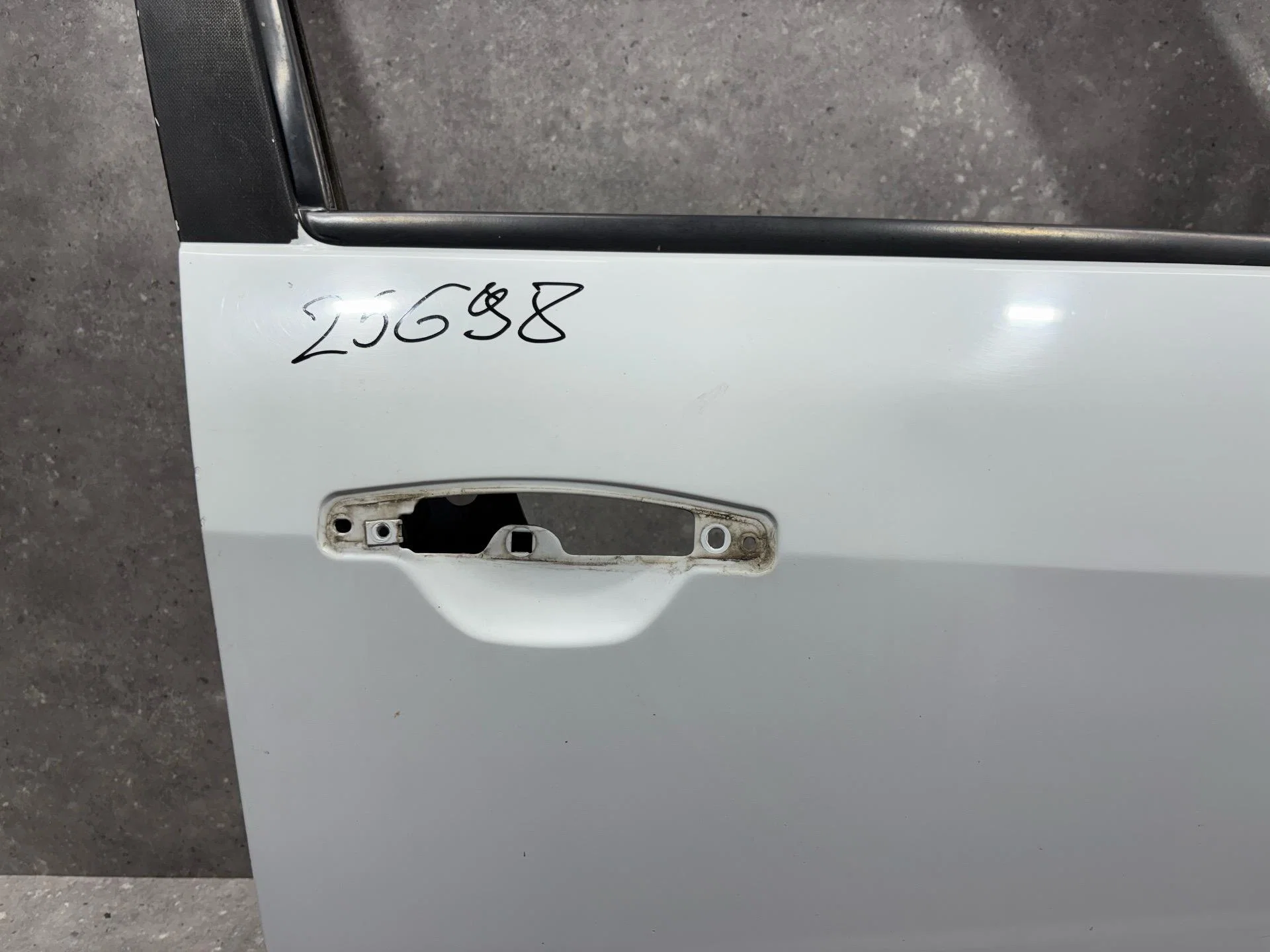 Дверь передняя правая Renault Symbol 2 LU01 2010 - миниатюра 4