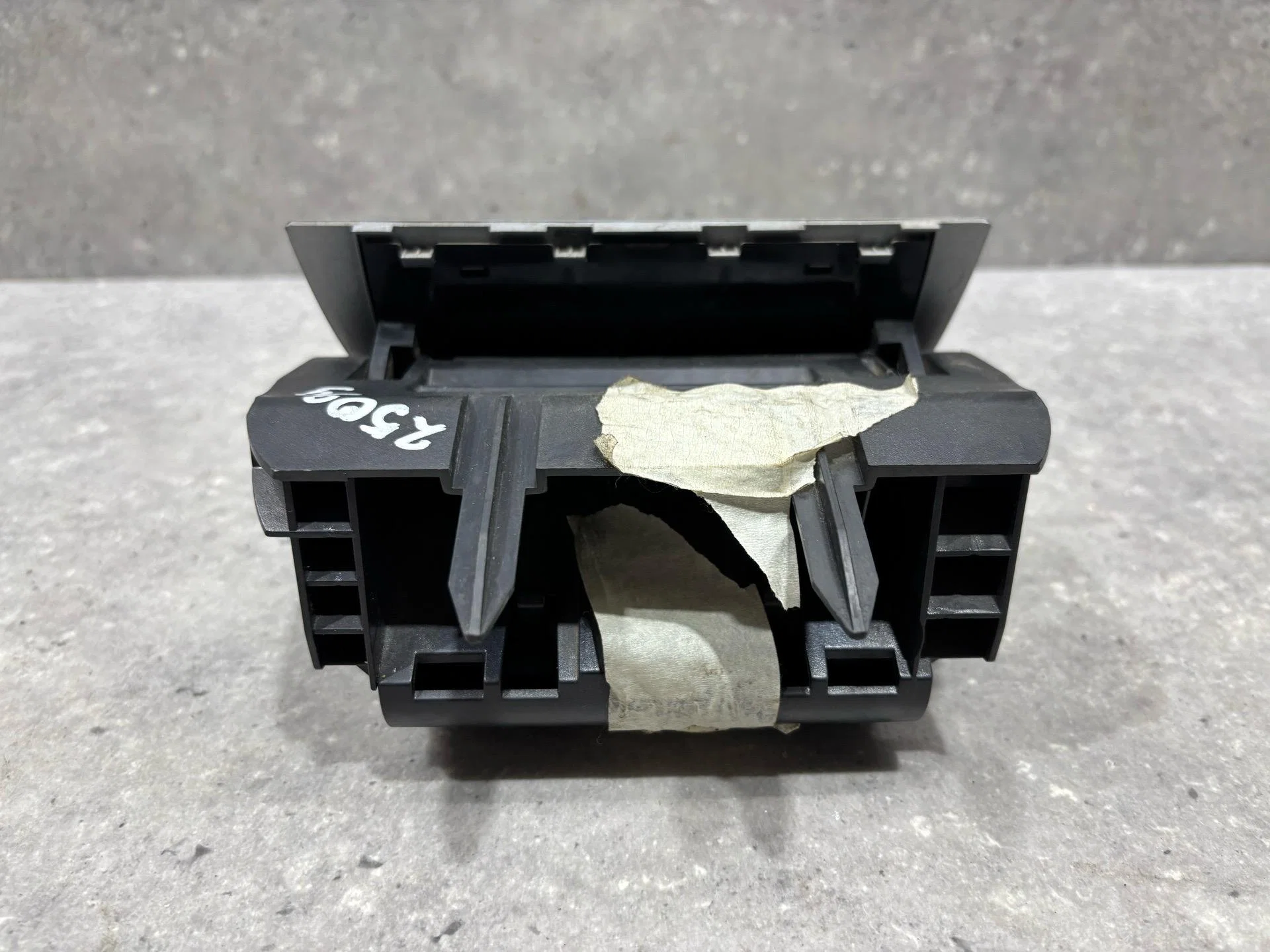 Пепельница передняя Skoda Octavia 2 рест. 1Z3 2013 - миниатюра 7