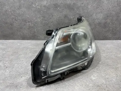 Фара левая Toyota Avensis 3 T270 ADT270 2010