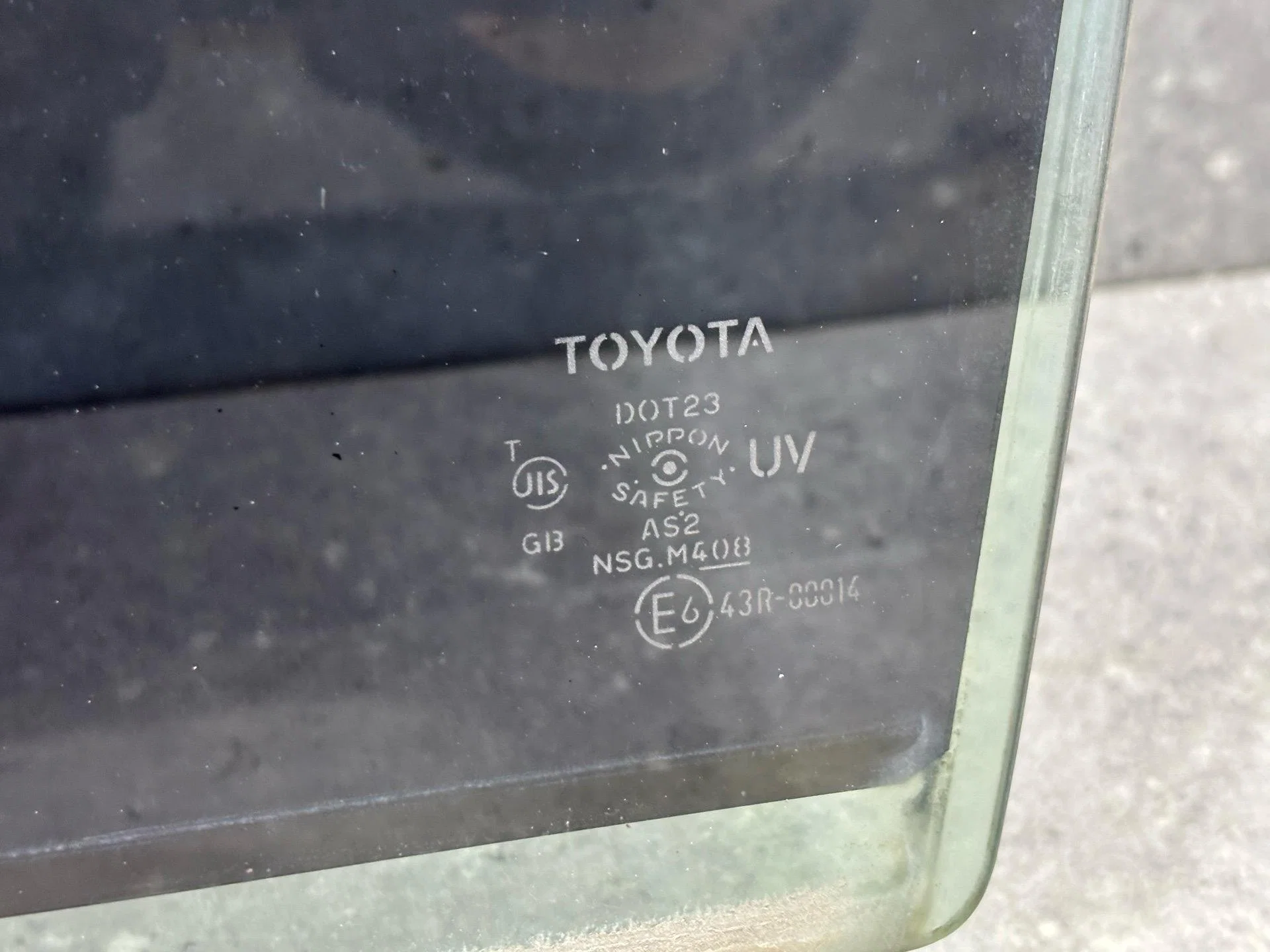 Стекло двери задней левой Toyota Camry 7 XV40 - миниатюра 2