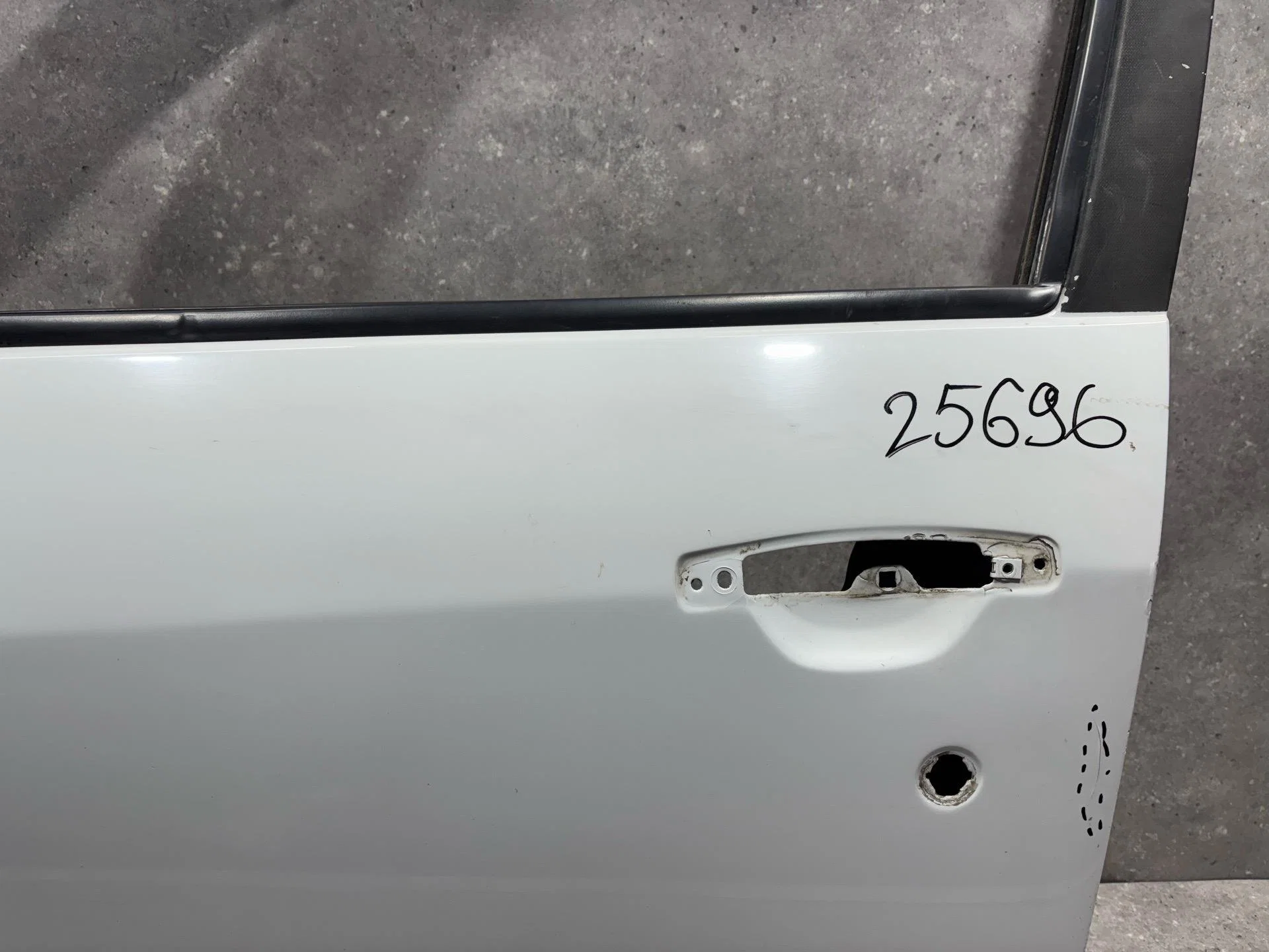 Дверь передняя левая Renault Symbol 2 LU01 2010 - миниатюра 5