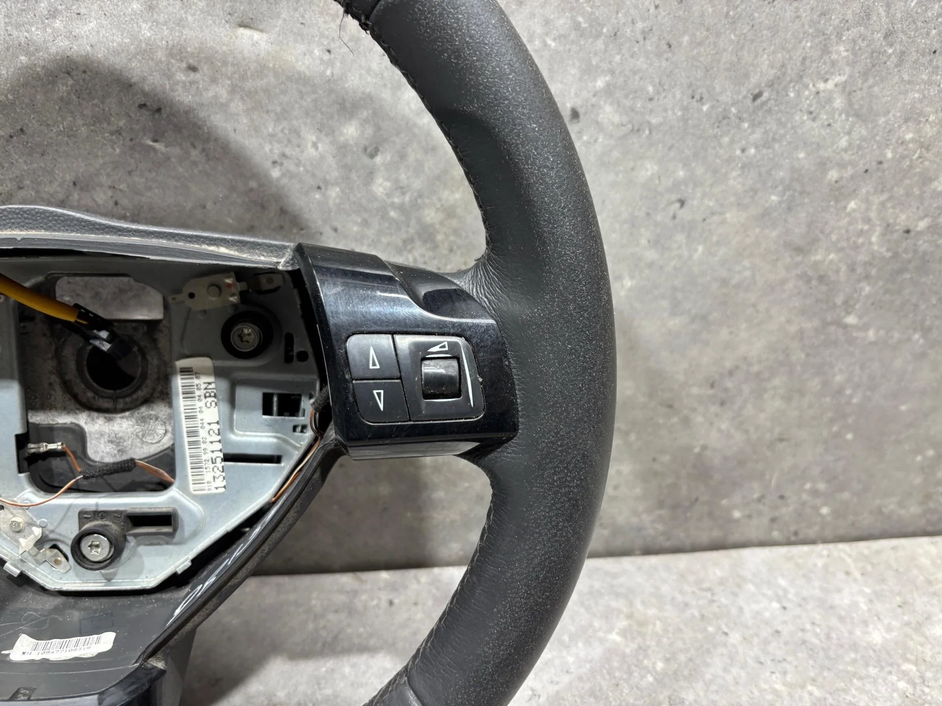Руль Opel Astra H рест. L48 2007 13251121 - миниатюра 3