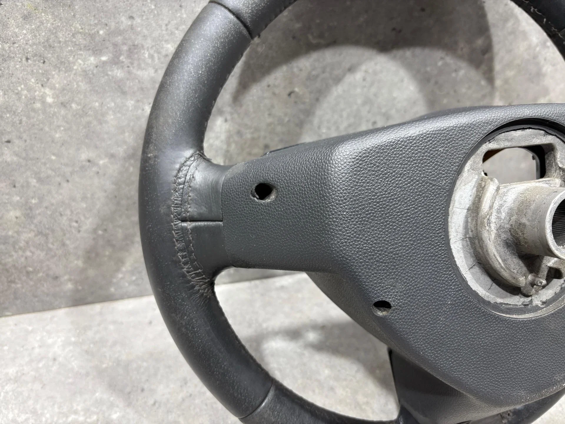 Руль Opel Astra H рест. L48 2007 13251121 - миниатюра 7