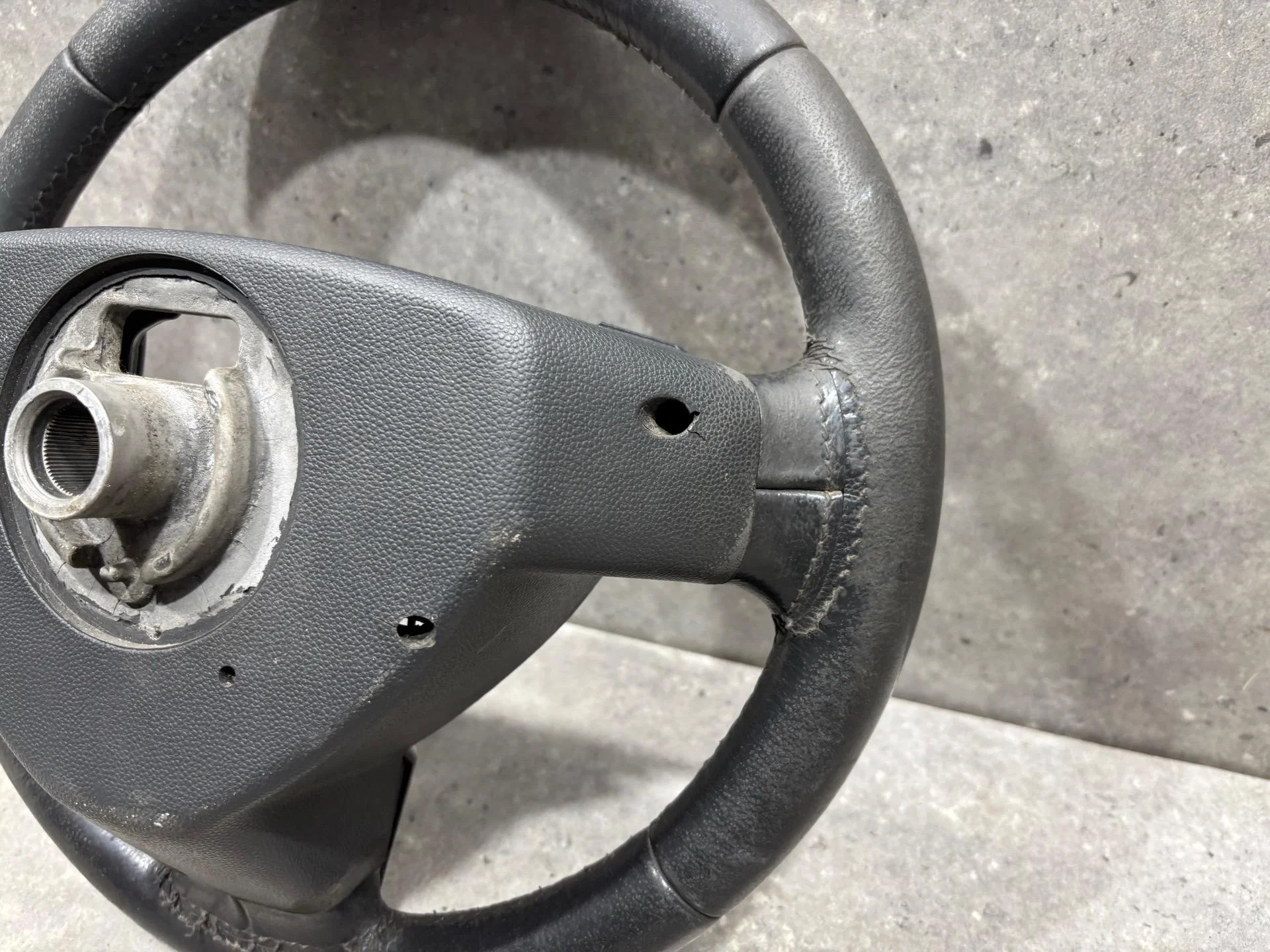Руль Opel Astra H рест. L48 2007 13251121 - миниатюра 8