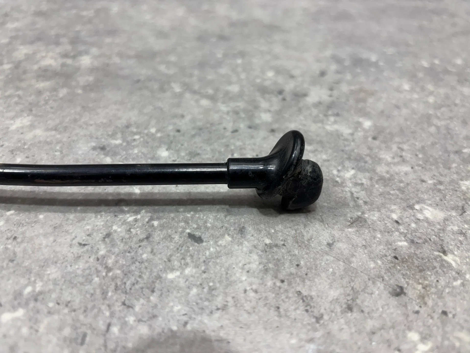 Держатель капота Toyota Avensis 3 T270 ADT270 2010 - миниатюра 3