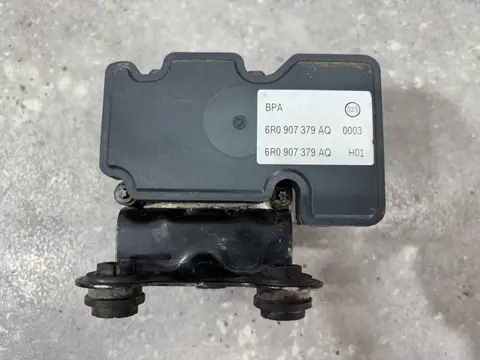 Блок ABS Volkswagen Polo 5 6C1 2014 6R0614117AHBEF