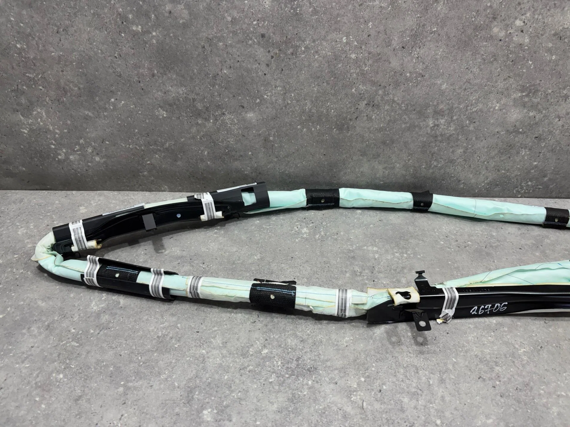 Подушка безопасности боковая (шторка) левая - миниатюра 2