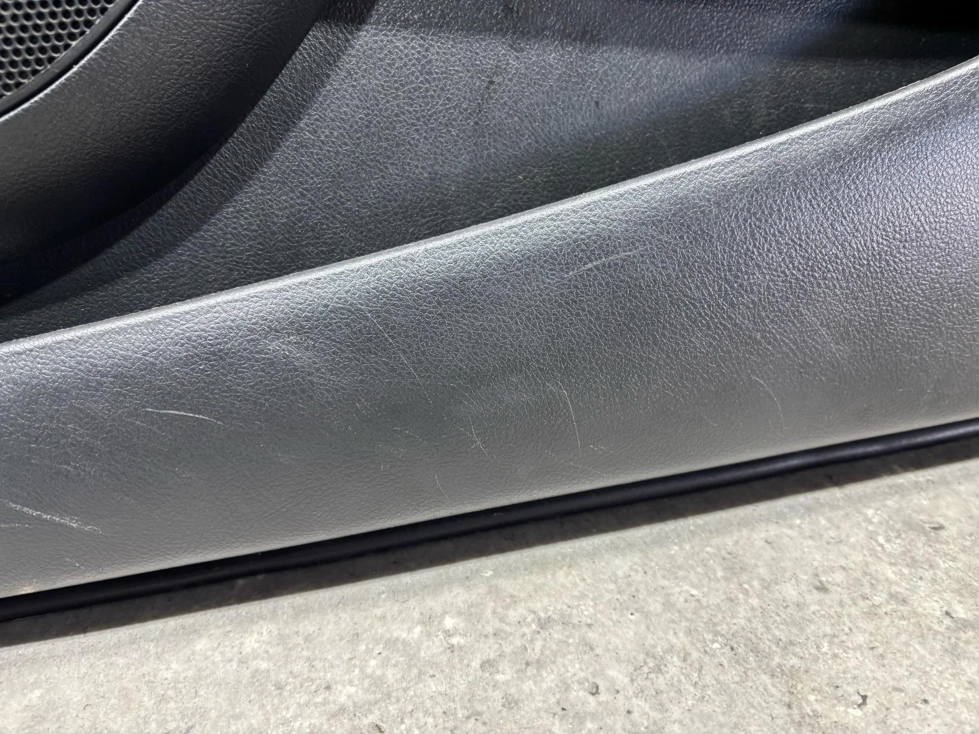Обшивка двери передней правой Toyota Camry 7 XV40 - миниатюра 4