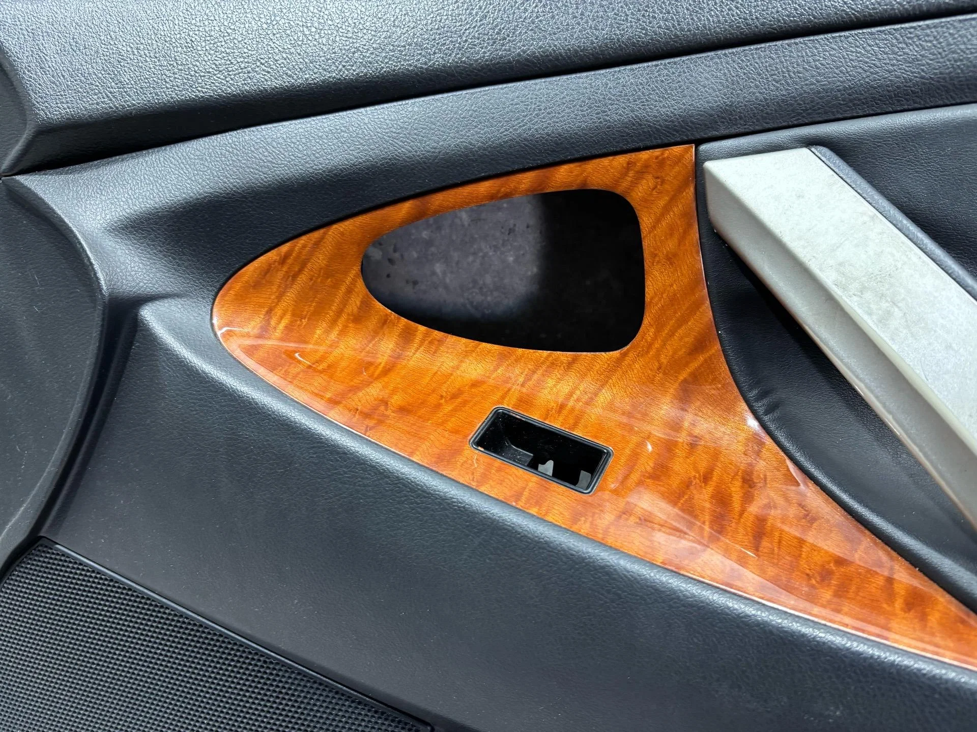 Обшивка двери передней правой Toyota Camry 7 XV40 - миниатюра 5