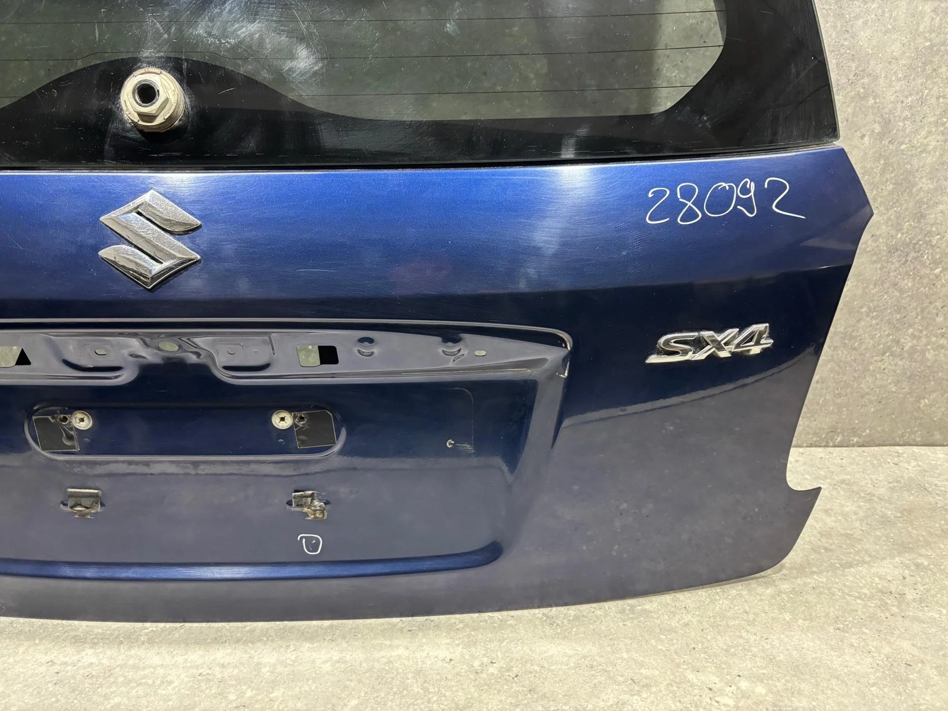 Крышка багажника Suzuki SX4 1 YA21S 2008 - миниатюра 5