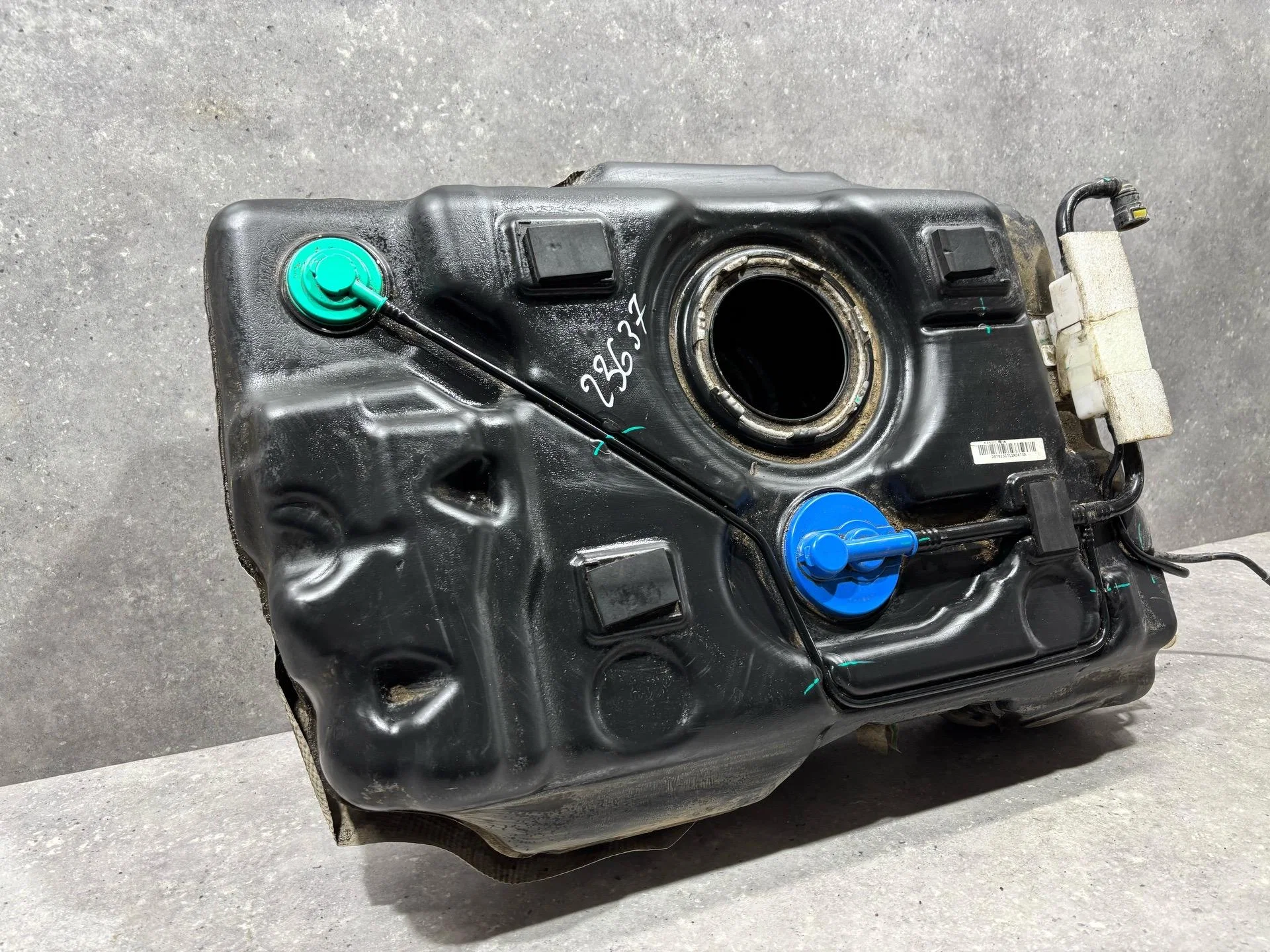 Топливный бак Jetour X90 Plus 1 2023 F081101050HD - миниатюра 2