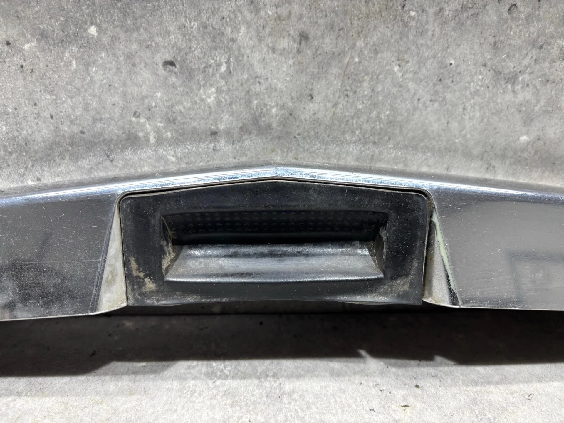 Накладка крышки багажника Opel Astra H рест. L48 - миниатюра 5