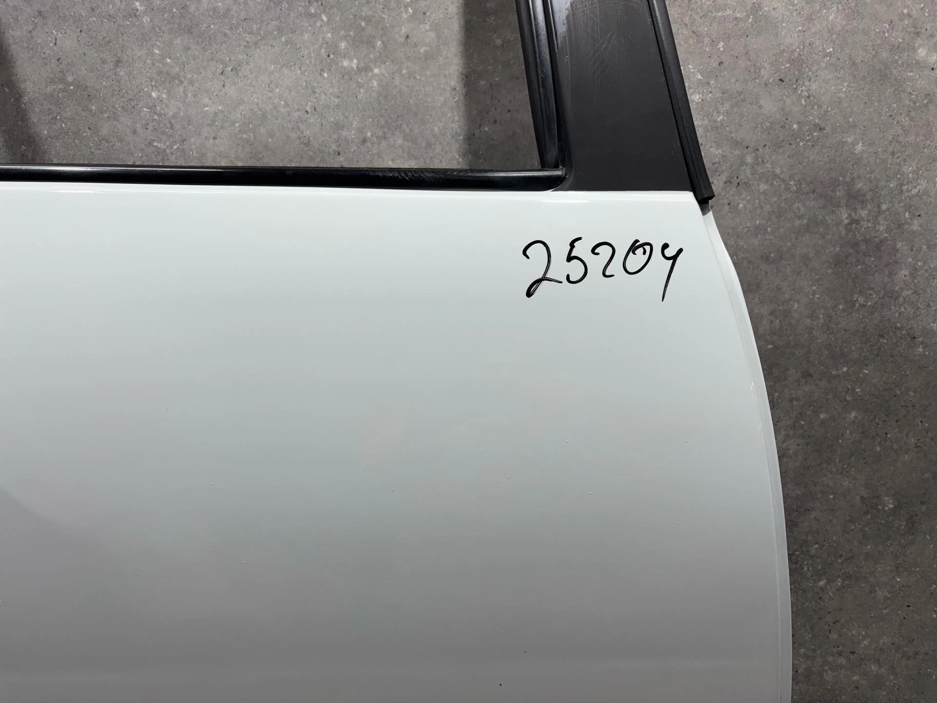 Дверь задняя правая Renault Logan 2 L8 2017 - миниатюра 5