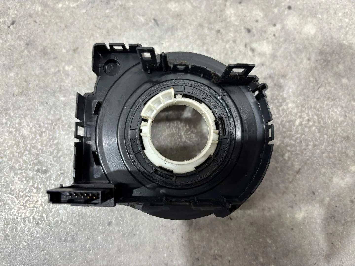 Шлейф рулевой Volkswagen Polo 5 6C1 2014 6R0959653 - миниатюра 2
