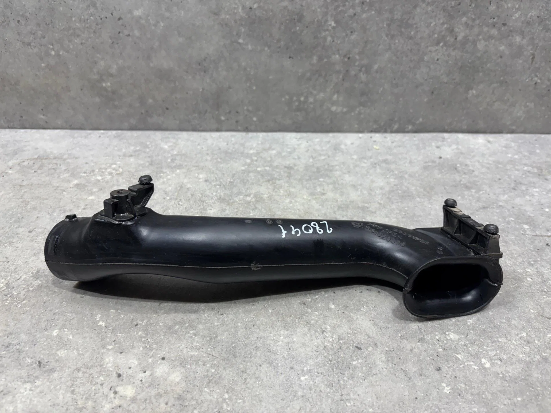 Воздухозаборник Opel Astra H рест. L48 2007 - миниатюра 4