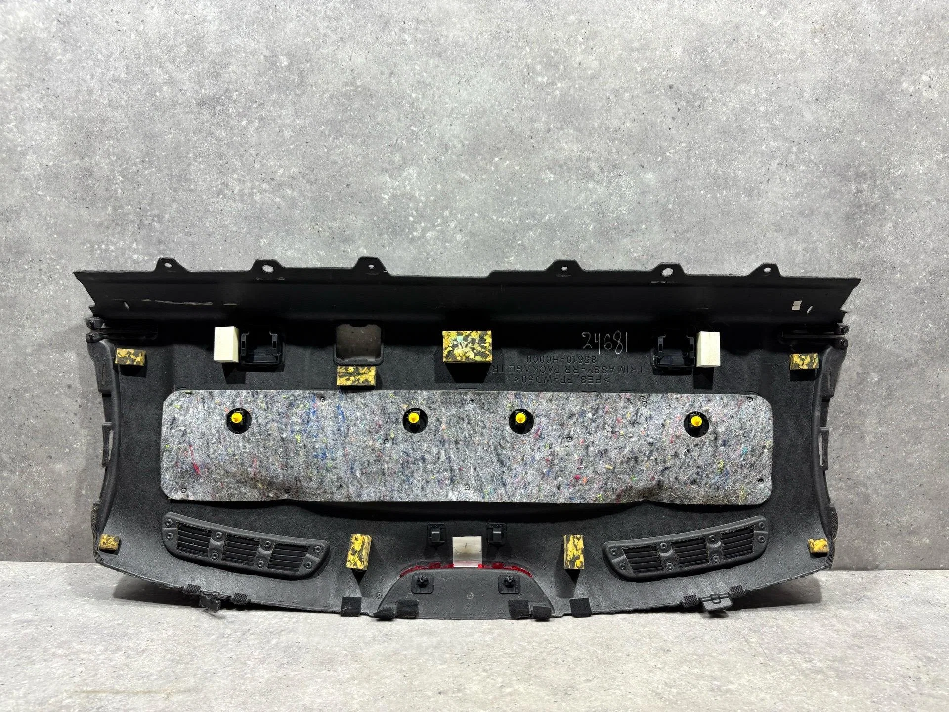 Полка багажника Kia Rio 4 FB 2018 85610H0000WK - миниатюра 4