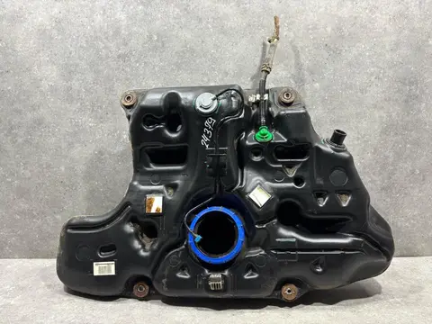 Топливный бак Toyota Avensis 3 T270 ADT270 2010
