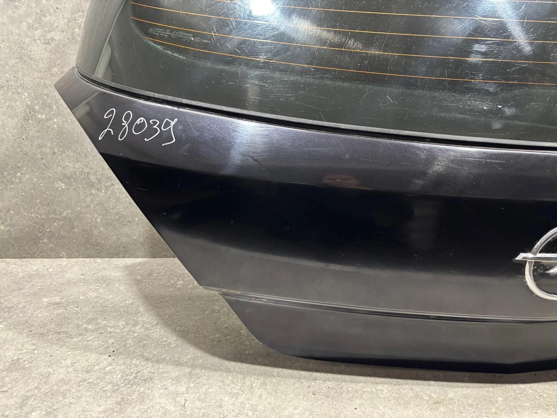 Крышка багажника Opel Astra H рест. L48 2007 - миниатюра 4