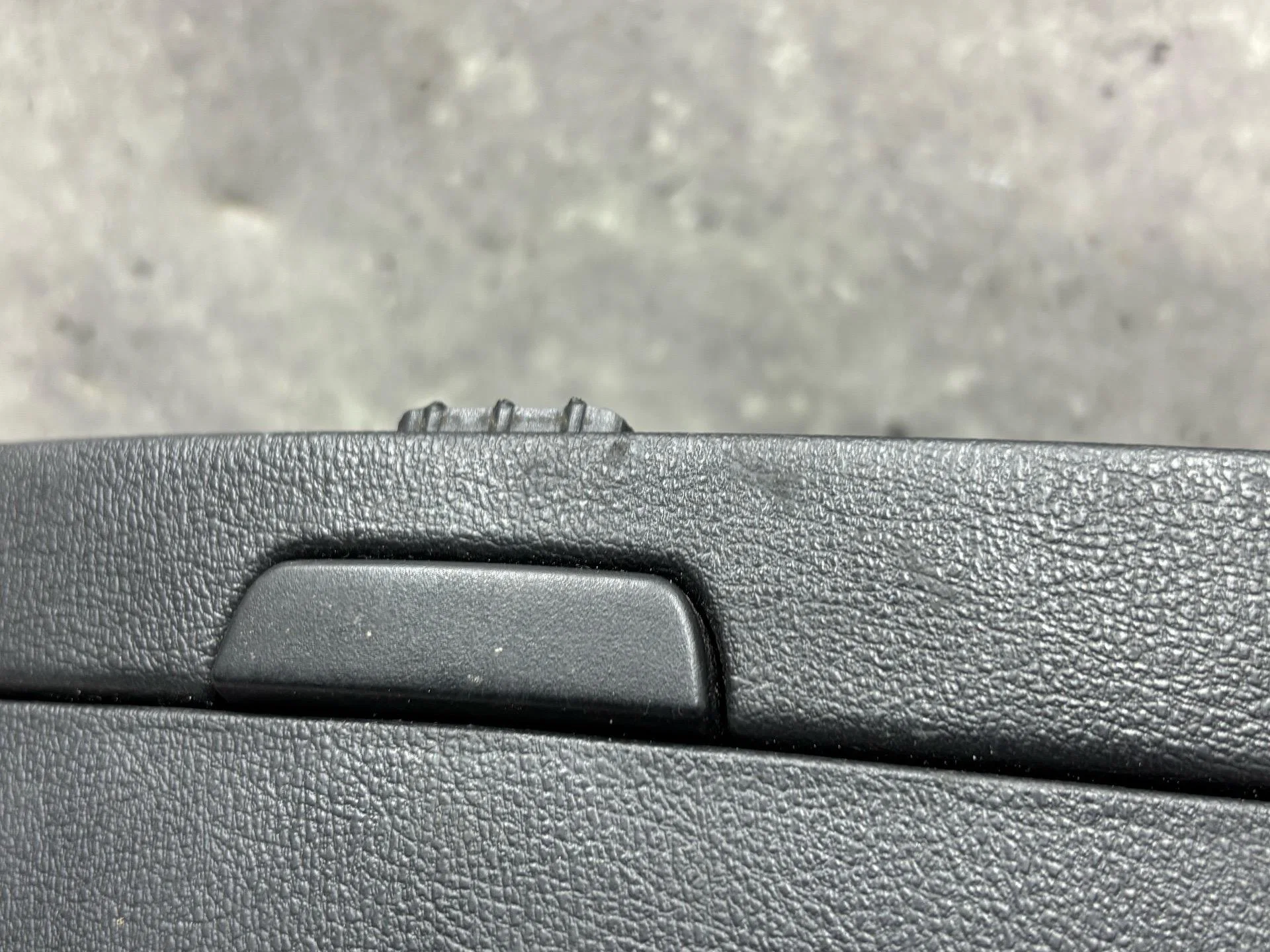 Бардачок Hyundai Elantra 4 HD 2010 847812H0009P - миниатюра 4