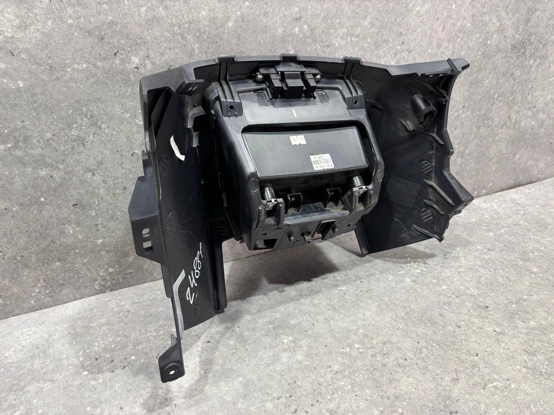 Бардачок Hyundai Elantra 4 HD 2010 847812H0009P - миниатюра 8