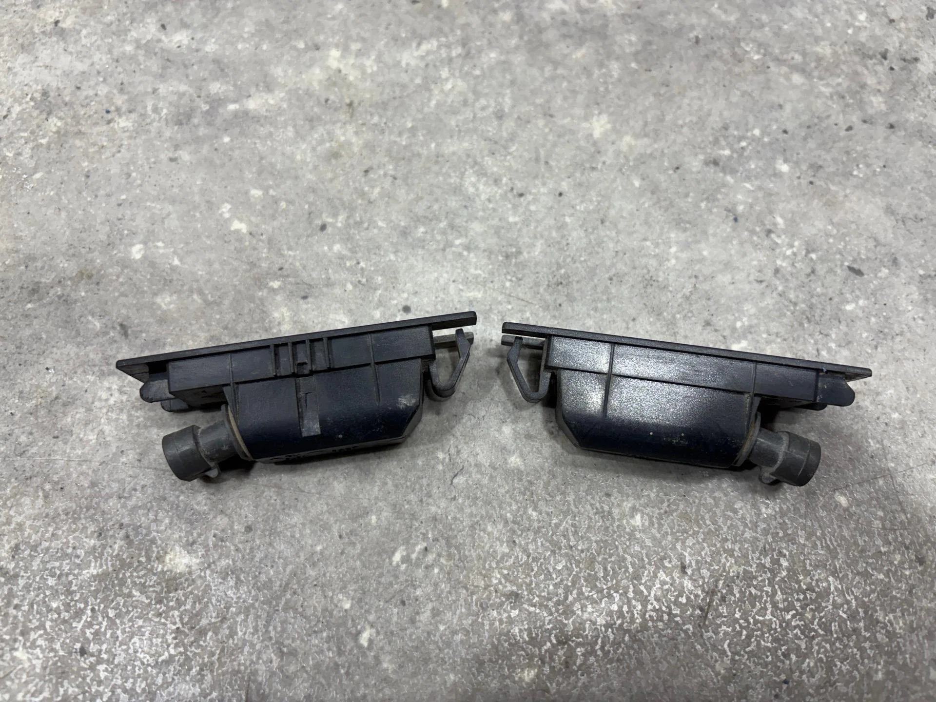 Подсветка номера Opel Astra H рест. L48 2007 - миниатюра 4