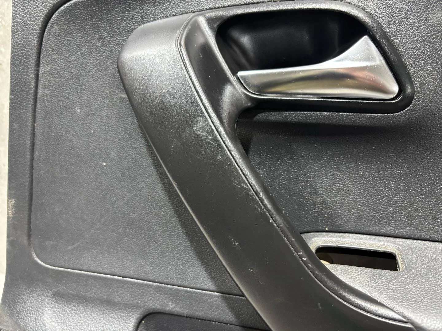 Обшивка двери задней правой Volkswagen Polo 5 6C1 - миниатюра 5