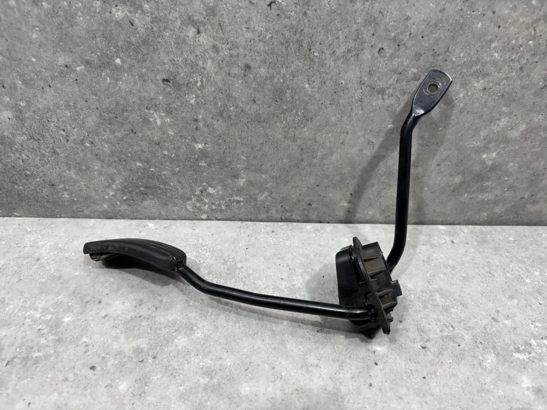 Педаль газа Renault Symbol 2 LU01 2010 7700414107 - миниатюра 4