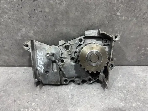 Водяная помпа Renault Symbol 2 LU01 2010