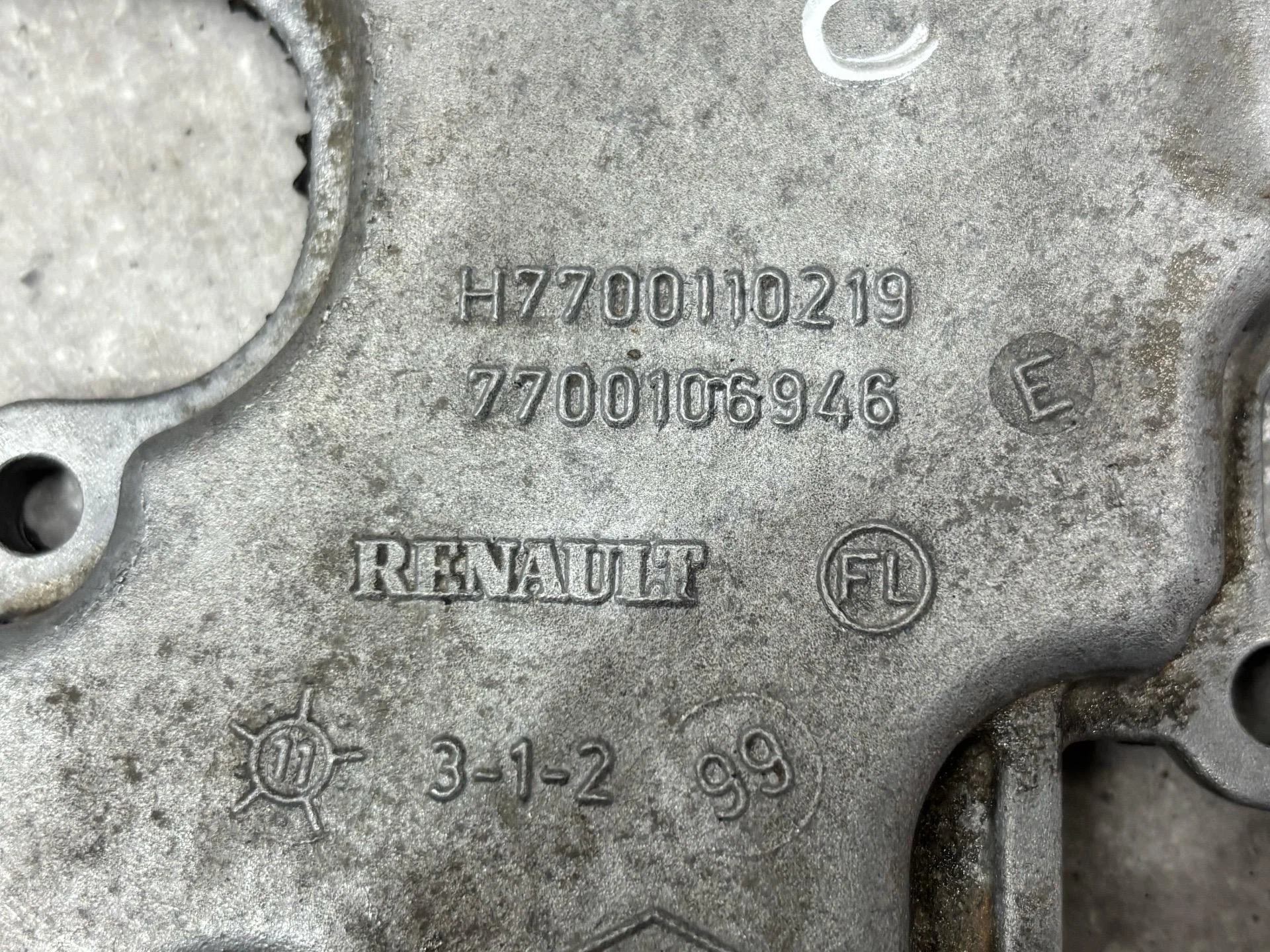 Маслоотделитель (сапун) Renault Symbol 2 LU01 2010 - миниатюра 4