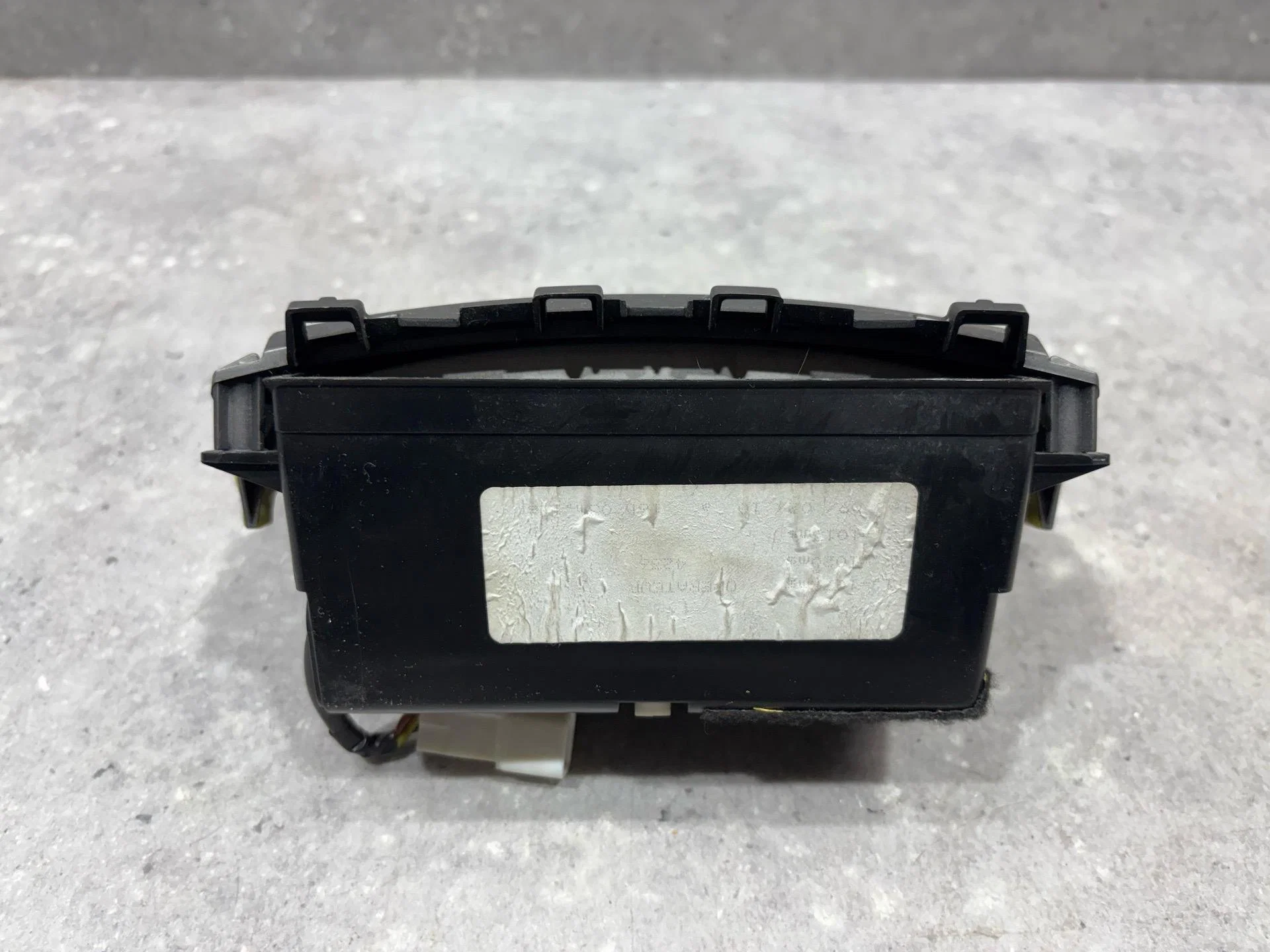 Пепельница передняя Toyota Avensis 3 T270 ADT270 - миниатюра 7