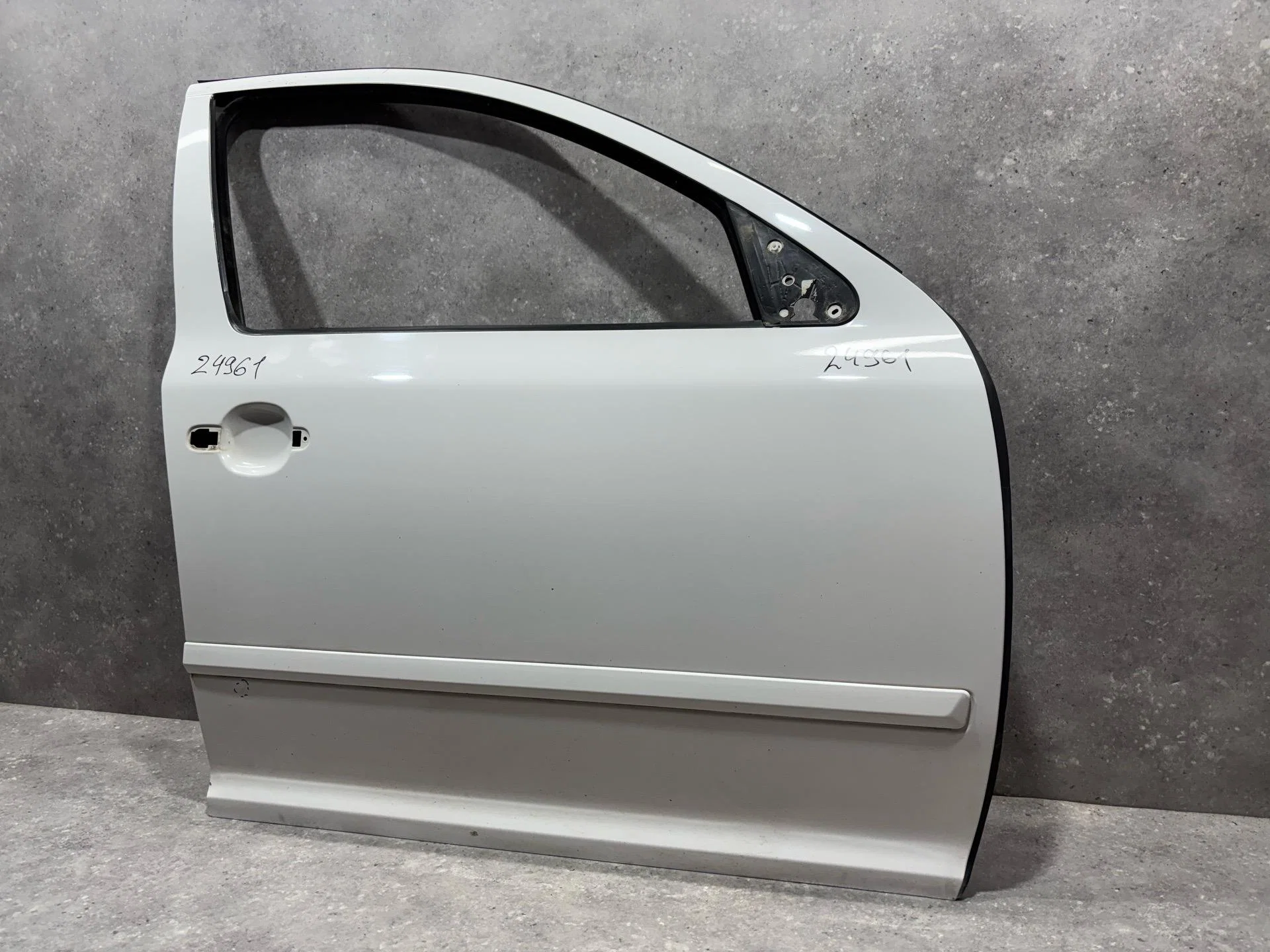 Дверь передняя правая Skoda Octavia 2 рест. 1Z3 - миниатюра 2