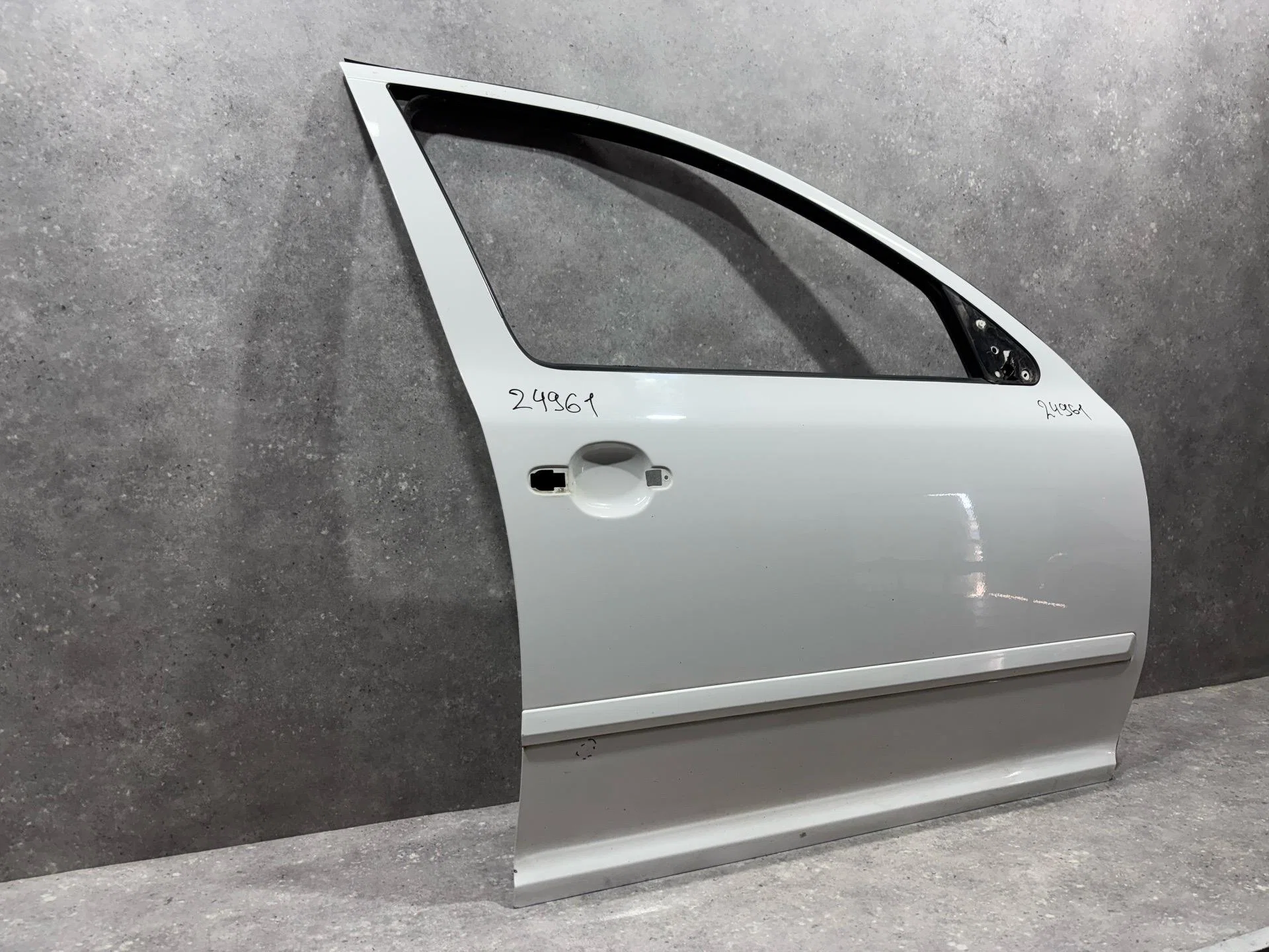 Дверь передняя правая Skoda Octavia 2 рест. 1Z3 - миниатюра 3
