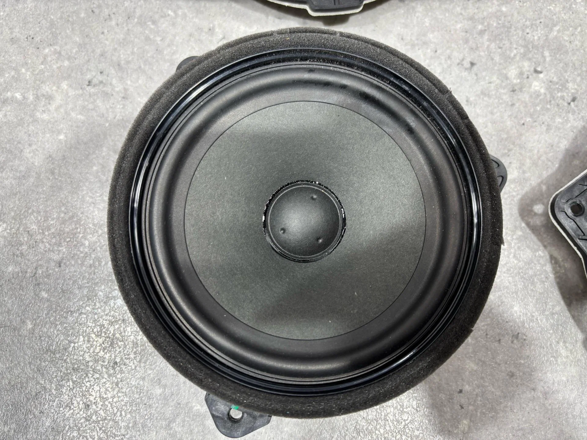 Динамик Jetour X90 Plus 1 2023 F167909015 - миниатюра 2