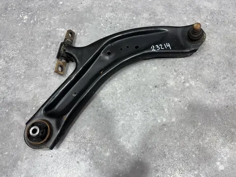 Рычаг передний правый Nissan Qashqai J11 рест. J11