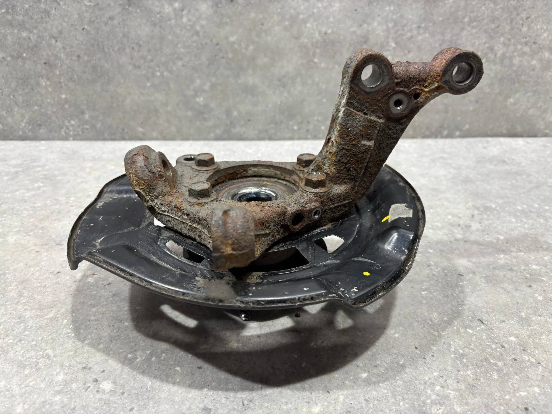 Кулак передний правый Toyota RAV4 3 XA30 ACA30 - миниатюра 3