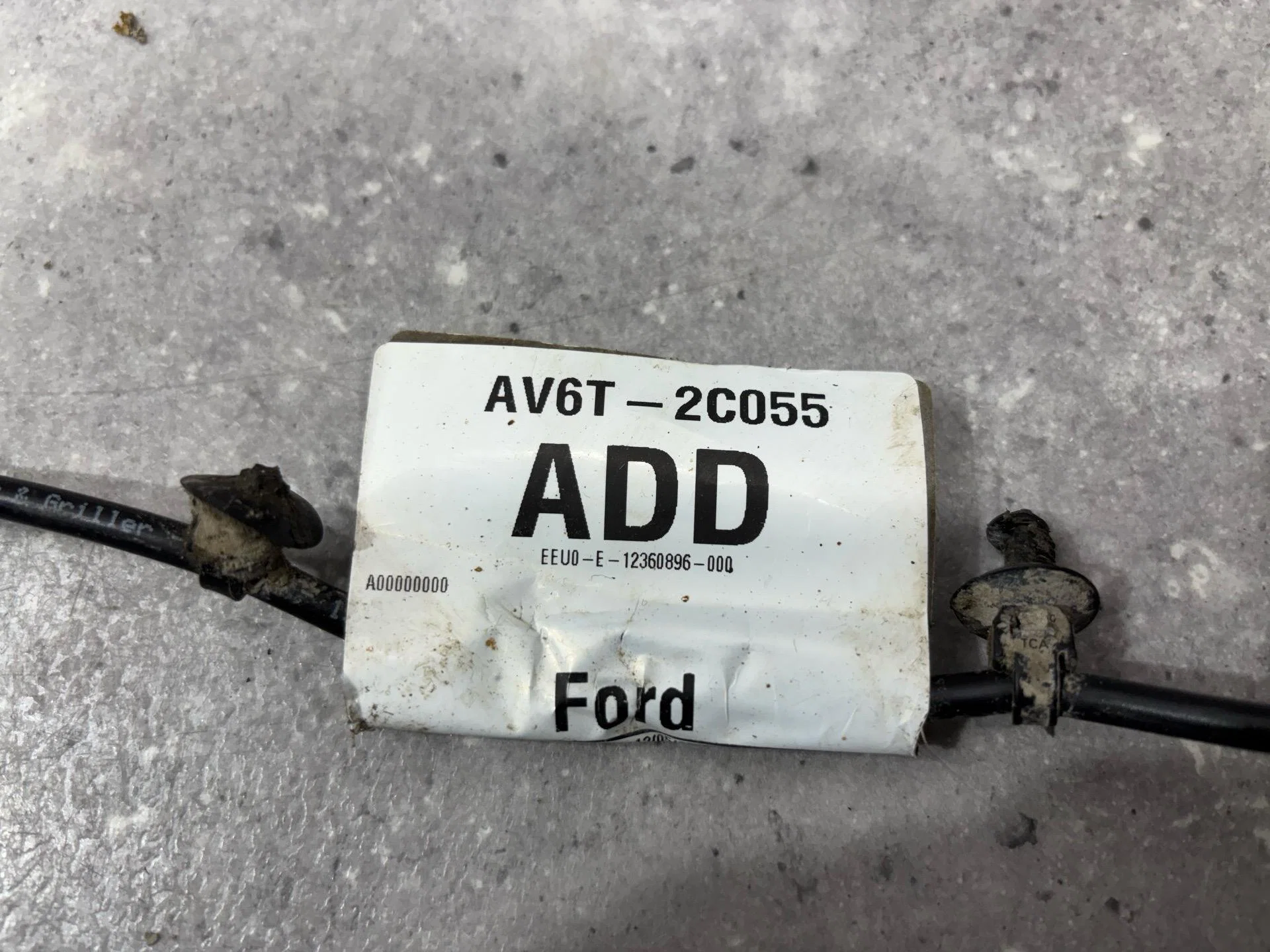 Датчик ABS задний правый Ford Focus 3 CB8 2012 - миниатюра 3